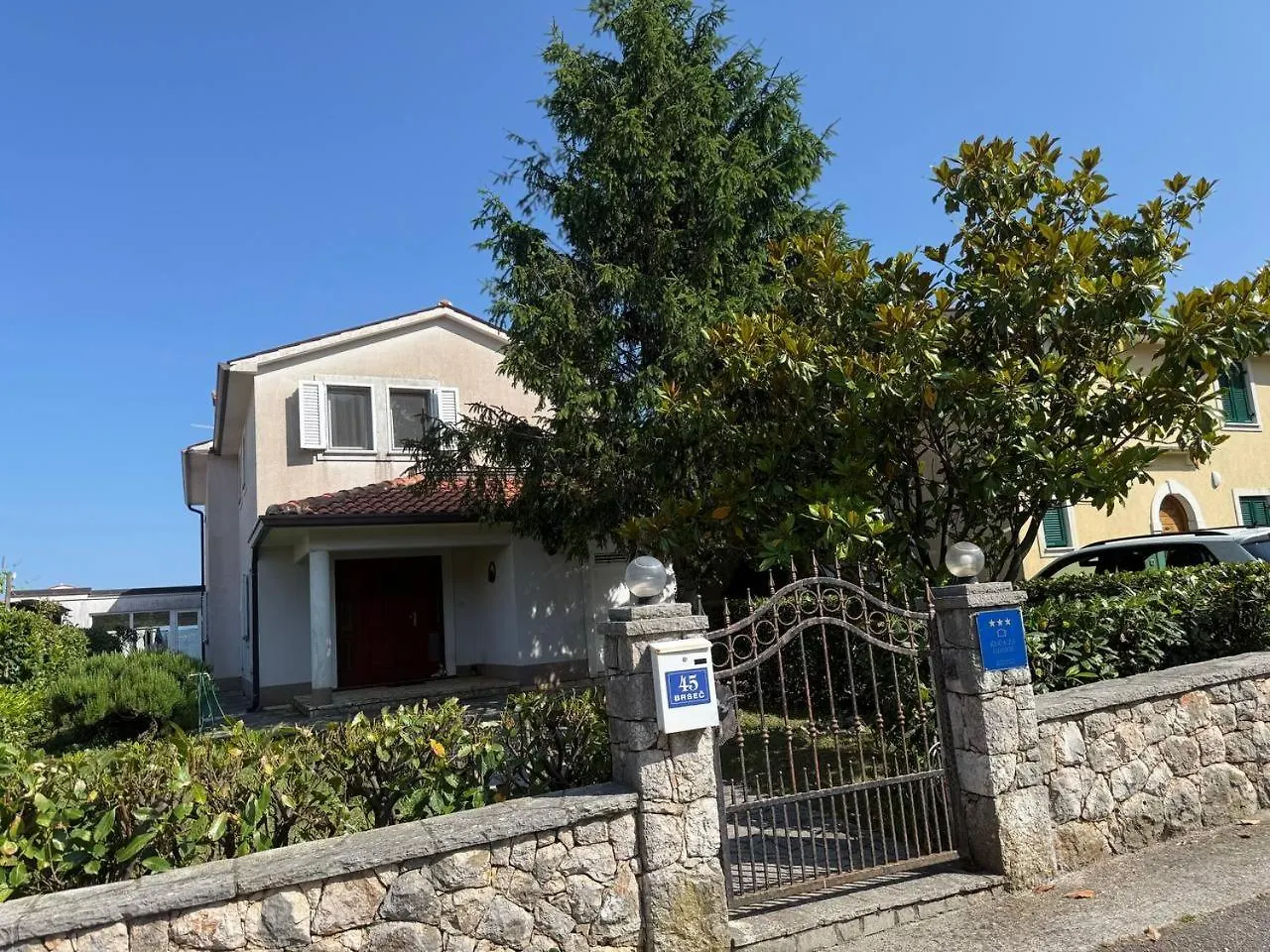 Villa Stasja Brsec 0*,